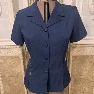 Kari’s Korner. Size 14. Chain Enhancement Untucked Navy Short Sleeve Top. B54